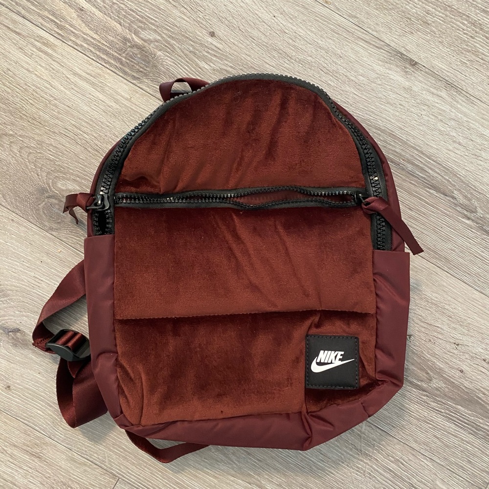 Nike Mini Backpack - image 4